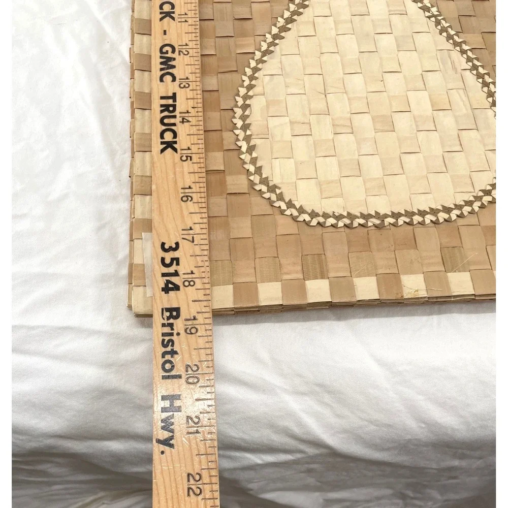Vtg Placemats Set of 8 Woven Wood Flat Weave Tan Pineapple Made in Philippines